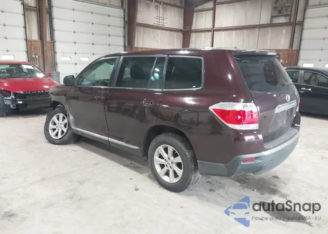 2012 Toyota Highlander Base V6 из США, поврежденный, VIN 5TDBK3EH9CS118858